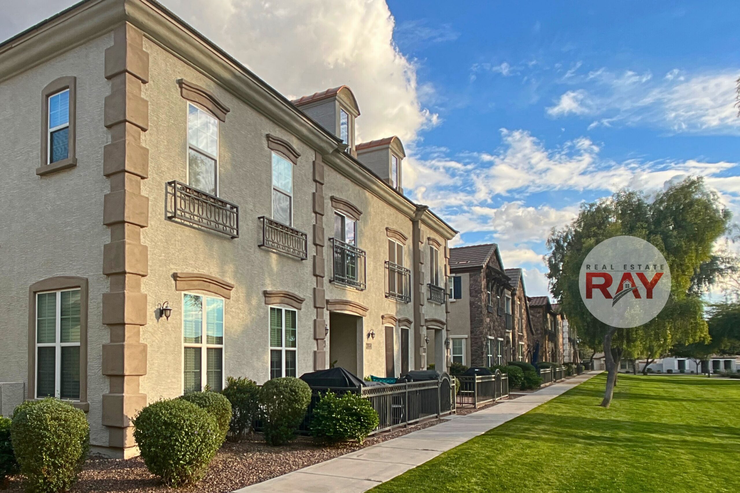 The Knolls Gilbert Arizona Condos for Sale